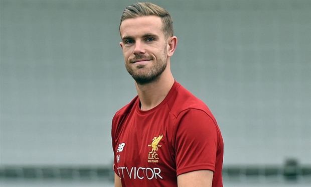 Tiền vệ trung tâm Jordan Henderson.