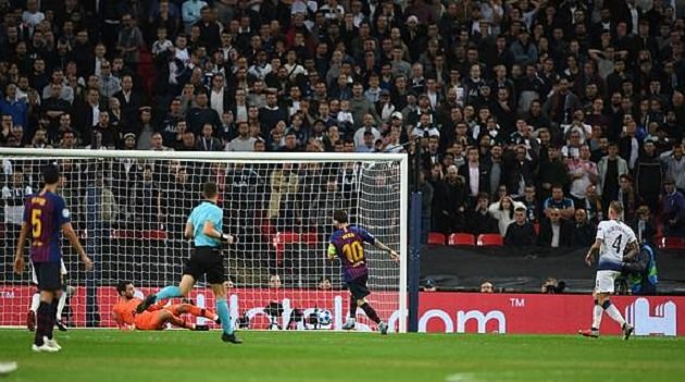 Hủy diệt Tottenham, Messi cho thấy Premier League cũng thường thôi - Bóng Đá