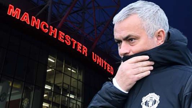 Fan Man Utd mở hội khi biết Mourinho thoái vị - Bóng Đá