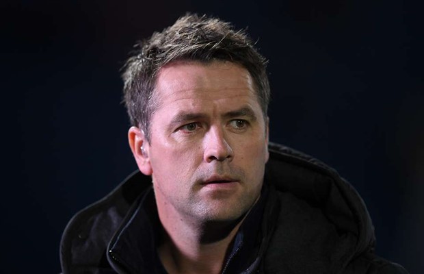 Michael Owen nhận gạch đá vì hỏi 'ngớ ngẩn' với Klopp - Bóng Đá