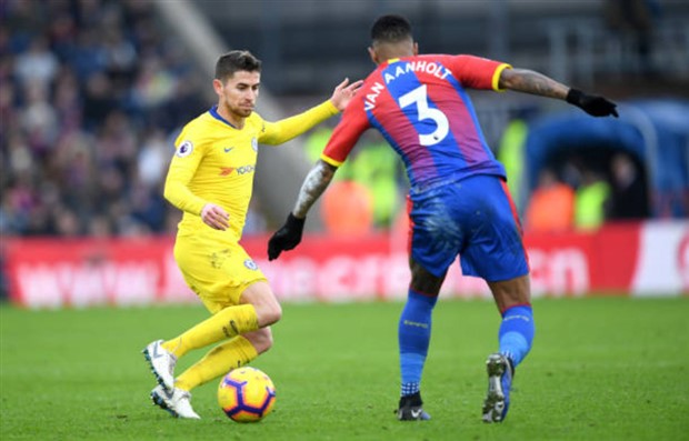 Mặc thắng lợi, trò cưng của Sarri vẫn bị Fan Chelsea chỉ trích - Bóng Đá