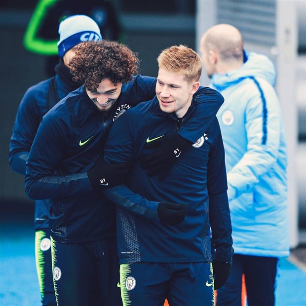 Xuất hiện đồ chơi lạ trong buổi tập của Man City - Bóng Đá