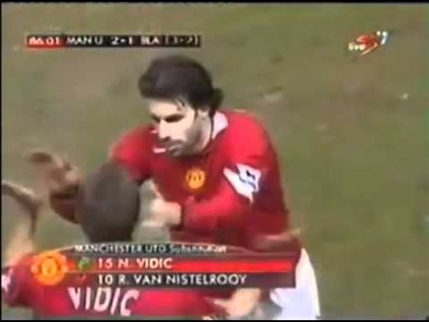Ngày này năm xưa: Vidic CHÍNH THỨC ra mắt Man Utd - Bóng Đá