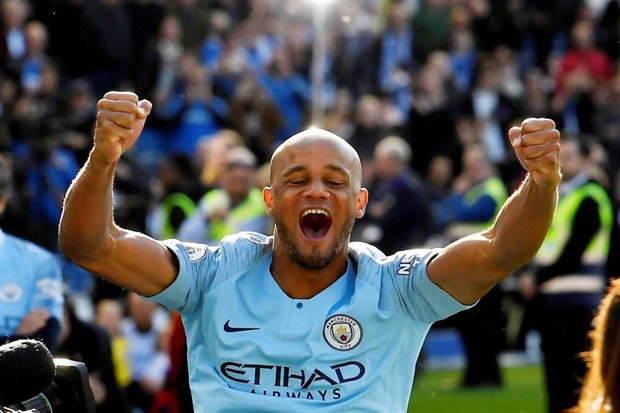 Ra đi, Kompany chọn ra những đồng đội hay nhất tại Man City - Bóng Đá