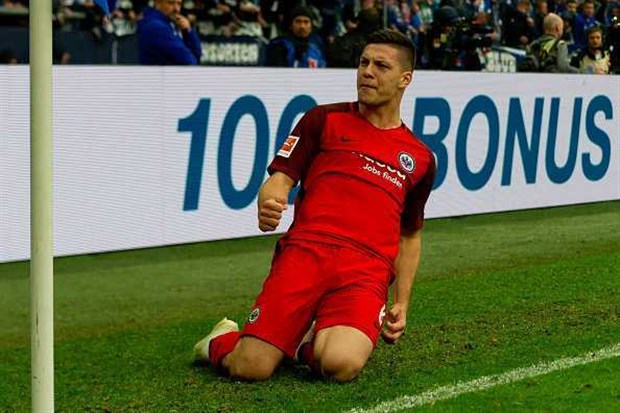 Bom tấn đầu tiên của Real, Luka Jovic là ai? - Bóng Đá