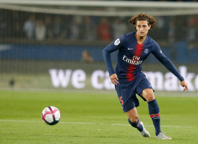 Rabiot đang chờ tín hiệu từ Liverpool.