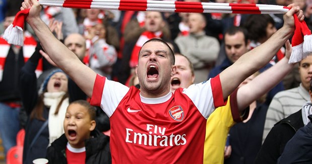 Chứng kiến sự khác biệt giữa Sanchez trong màu áo Man Utd và Sanchez trong màu áo Chile, rất nhiều CĐV Arsenal đã không giấu được niềm vui mừng.