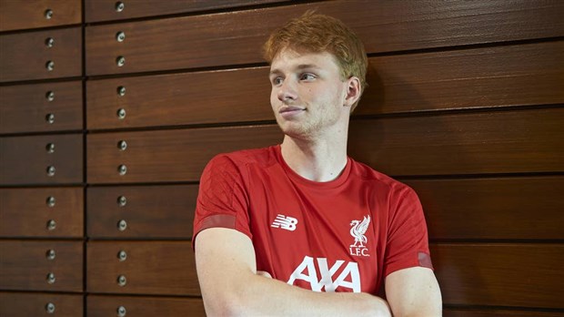 CĐV Liverpool vẫn chưa tin