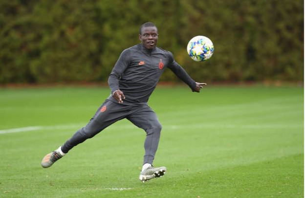 Một tin vui khác dành cho NHM Chelsea, khi họ sẽ chào đón sự trở lại của "máy quét" Kante trong trận đấu này.