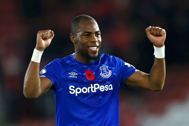 Everton will surely be considering paying Djibril Sidibe fee at present - Bóng Đá