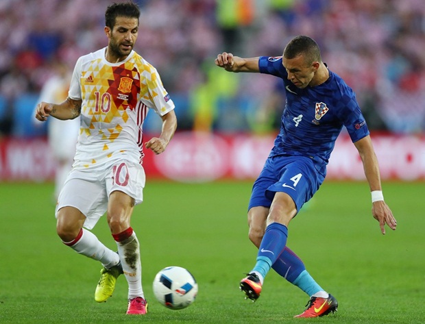 Cesc Fabregas (tiền vệ trung tâm, 7,1 điểm): Cầu thủ thuộc biên chế Chelsea thực hiện pha căng ngang loại bỏ thủ môn và hậu vệ Croatia, dọn cỗ cho Morata mở tỷ số.