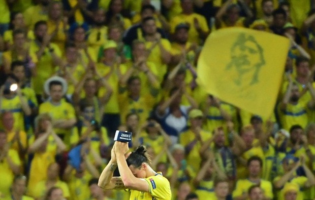 Thánh Zlatan đã đi vào quá khứ. Ảnh: Internet.