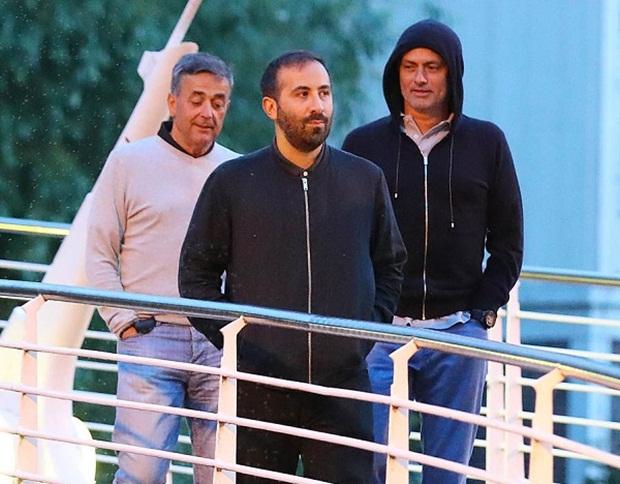 mou8