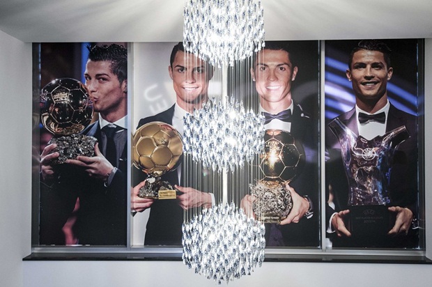 Những khoảnh khắc đáng nhớ nhất trong sự nghiệp của CR7, xét trên khía cạnh cá nhân. Ảnh: Internet.