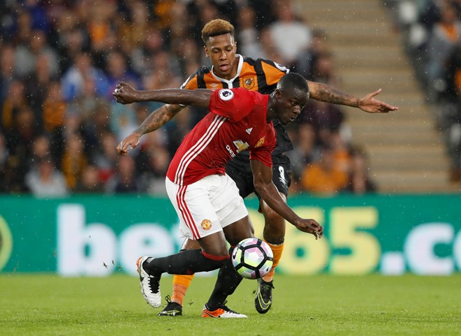 Eric Bailly là sự lựa chọn của Jose Mourinho. Cầu thủ này đến Anh từ La Liga, khi khoác áo Villarreal. Ảnh: Internet.