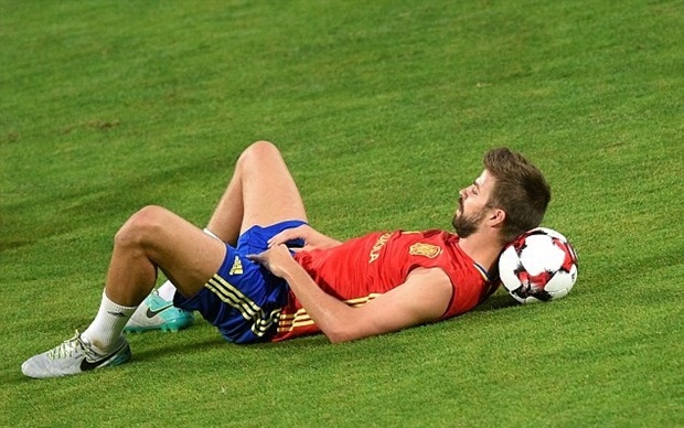Không chỉ có David de Gea, trung vệ Pique cũng là một trong những cầu thủ nhận được sự quan tâm rất lớn của cổ động viên nhờ vẻ điển trai. Ảnh: Internet.