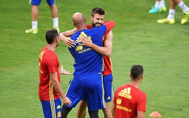 Theo nhận xét của HLV Julen Lopetegui, các cầu thủ Tây Ban Nha có động lực chiến đấu rất cao, bởi họ muốn giành chiến thắng trong trận chính thức đầu tiên sau thời của HLV Del Bosque. Ảnh: Internet.