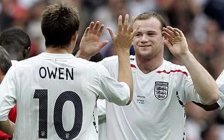 Rooney và Owen đều là những thần đồng của bóng đá Anh một thời. Ảnh: Internet.