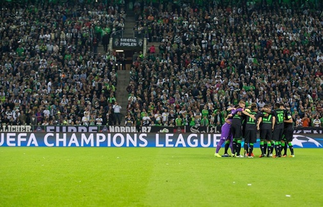 10. UEFA Champions League (127 triệu USD): Real Madrid giành số tiền thưởng lên đến 94 triệu USD sau khi lên ngôi tại Champions League mùa giải vừa qua, nhiều hơn 27 triệu USD so với những gì kình địch Barcelona nhận được trước đó một mùa giải.
