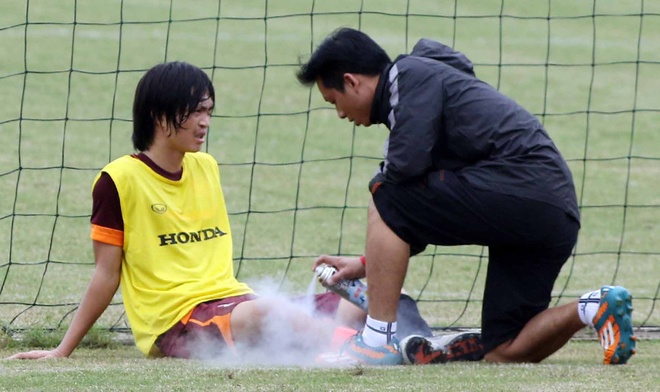 Tiền sử chấn thương gối khiến Tuấn Anh lỡ nhiều cơ hội trong sự nghiệp.