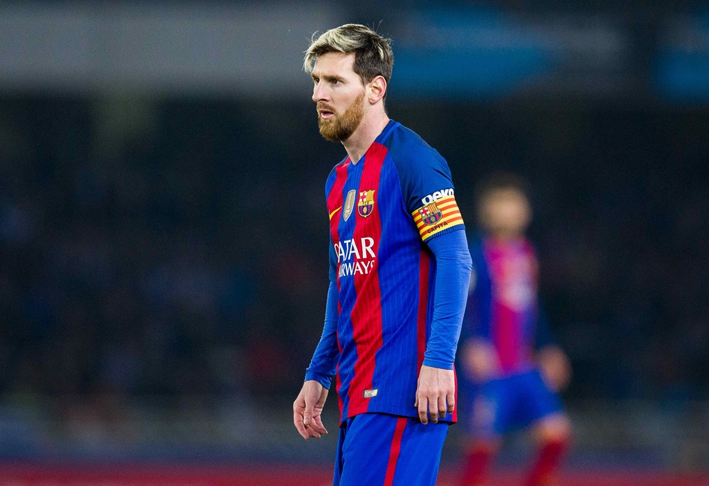 Chuỗi ghi bàn liên tiếp trên sân nhà tại La Liga: Lionel Messi đang giữ 2 kỷ lục về chuỗi trận ghi bàn, tại La Liga (21 trận) và trên sân khách tại La Liga (13 trận), đều được thực hiện ở mùa giải 2012/2013. Tuy nhiên, ngôi sao người Argentina vẫn chưa thể phá được kỷ lục 18 trận ghi bàn liên tiếp trên sân nhà của Mariano Martin lập được trong màu áo Barcelona mùa giải 1942/1943. Ảnh: Getty Images.