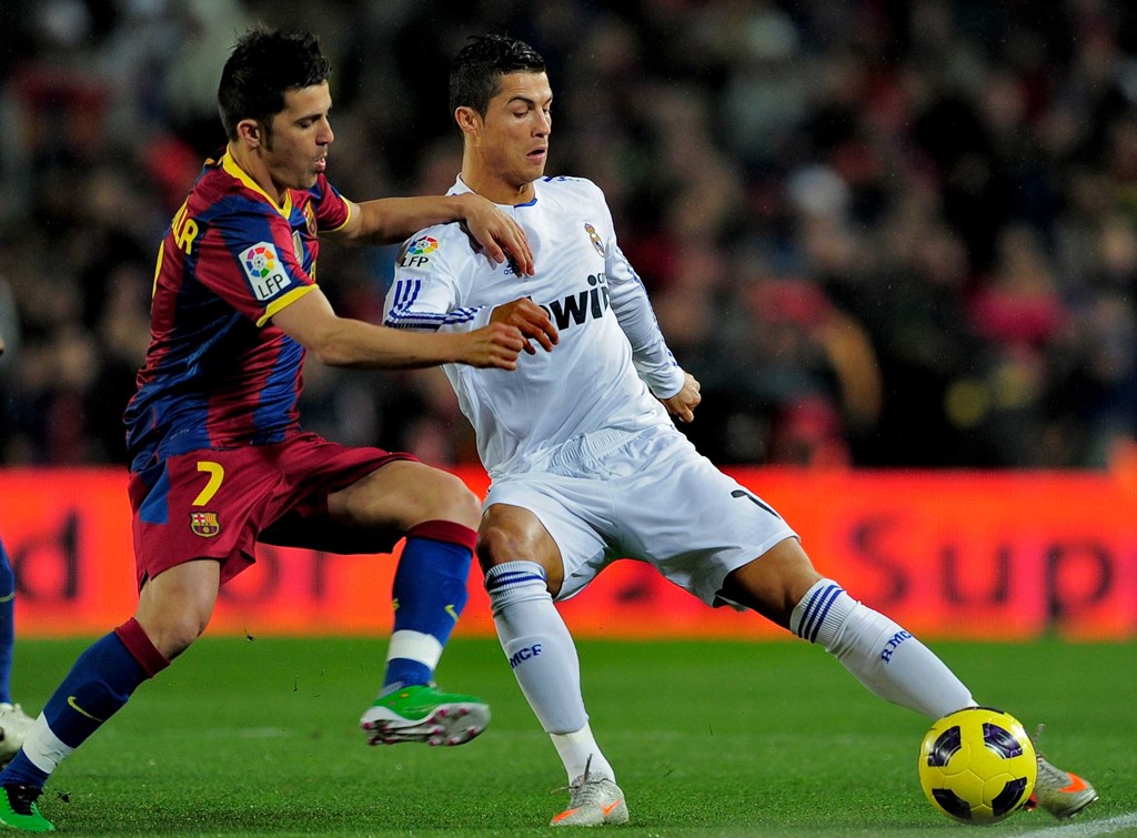 Cú hat-trick nhanh nhất tại La Liga: Cristiano Ronaldo từng lập cú hat-trick chỉ trong vòng 8 phút vào lưới Granada ở cuối mùa giải 2014/2015. Dẫu vậy, ngôi sao người Bồ Đào Nha vẫn còn kém kỷ lục của David Villa tới 3 phút. Cựu tuyển thủ Tây Ban Nha chỉ mất 5 phút để chọc thủng lưới Athletic Bilbao 3 lần hồi tháng 4/2006. Ảnh: Getty Images.