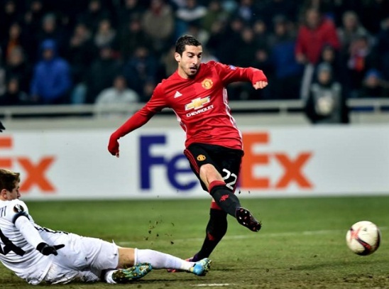 Mkhitaryan ghi bàn đầu tiên trong màu áo MU. Ảnh: Getty Images.