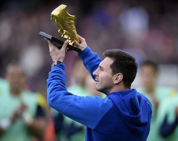 Kỷ lục Guinness về thành tích ghi bàn năm 2012: Messi được tổ chức kỷ lục thế giới ghi nhận là cầu thủ ghi nhiều bàn thắng nhất trong một mùa giải với 91 bàn thắng. Tiền đạo sinh năm 1987 đã ghi 61 bàn thắng ở đấu trường quốc nội, 13 bàn thắng tại Champions League, 7 bàn thắng ở các giải giao hữu quốc tế, 5 ở vòng loại World Cup và 3 ở Cúp nhà vua và 2 ở Siêu cúp Tây Ban Nha.