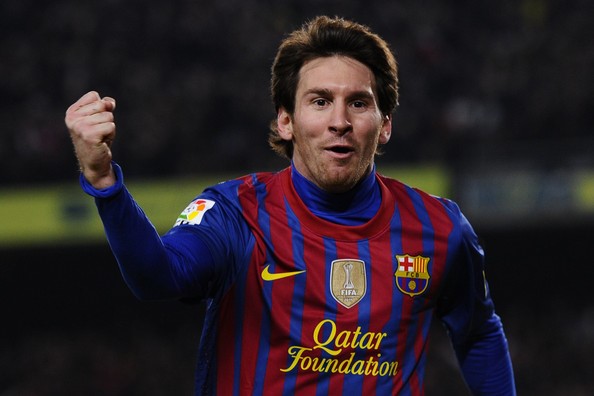 Cầu thủ sở hữu số trận ghi bàn liên tiếp nhiều nhất: Mùa giải 2012/13, Messi đã ghi 33 bàn ở 21 trận liên tiếp tại La Liga.