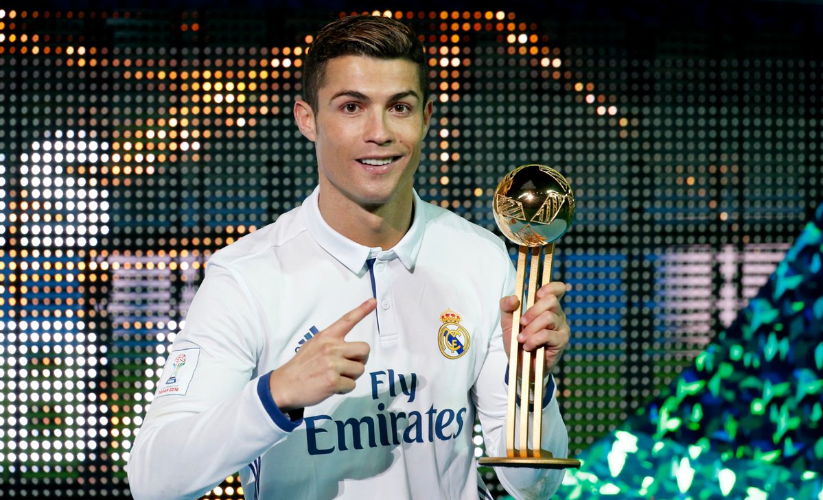 Ronaldo đã có một năm 2016 hoàn hảo với đủ danh hiệu từ cá nhân cho đến tập thể.
