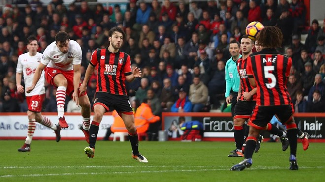 AFC Bournemouth 1-3 Southampton: Đây là lần đầu tiên Jay Rodriguez có cú đúp ở Premier League kể từ tháng 3 năm 2014, trước Newcastle.