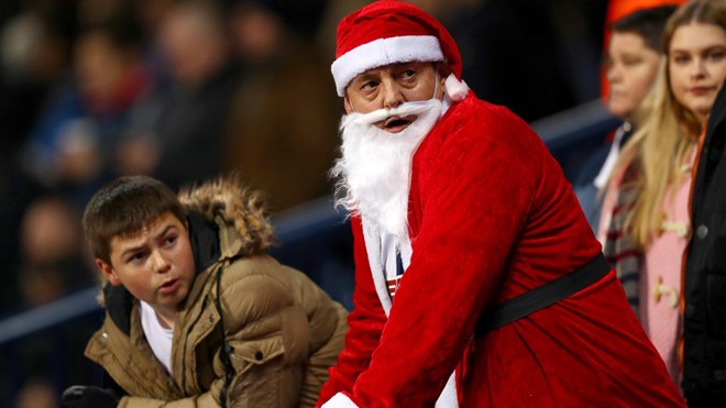 West Brom 0-2 Man Utd: Ông già Noel trên khán đài sân vận động The Hawthorns không đem quà tới cho đội chủ nhà West Brom.