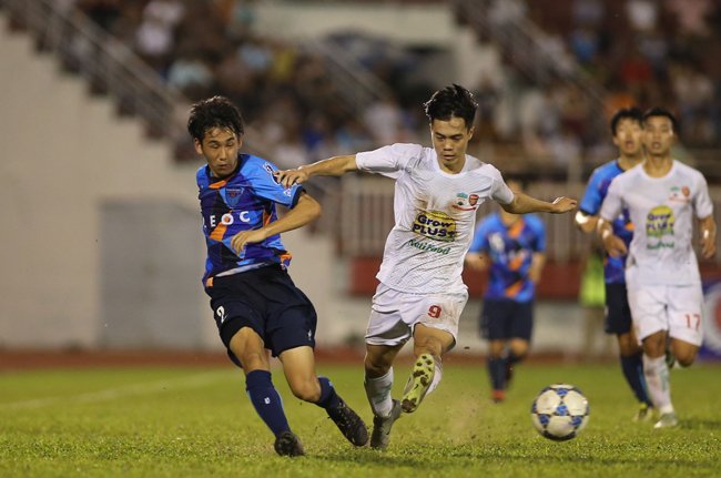 Văn Toàn đã tiến bộ rất nhanh cũng như khá ổn định: Ảnh: Gia Khánh