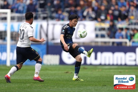 Xuân Trường được Gangwon FC đánh giá rất cao.