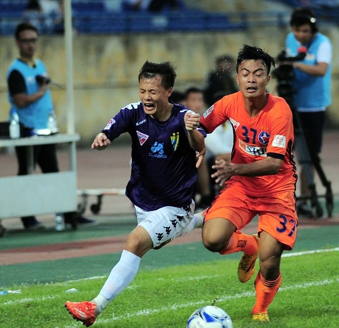 Thành Lương chỉ có 1 bàn thắng cho HN T&T trong mùa giải 2016 mà đội bóng này lên ngôi vô địch V.League. Ảnh: Quốc Bảo.