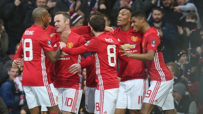 MU là đội duy nhất ở Premier League vẫn tham gia đầy đủ 4 mặt trận. Ảnh: Getty Images.