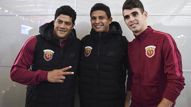 Những hợp đồng đắt giá nhất bóng đá Trung Quốc là người Brazil.