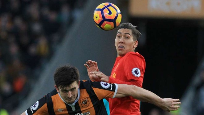 Tiền đạo Roberto Firmino (Hull City 2-0 Liverpool): Với màn trình diễn mờ nhạt trước hàng phòng ngự Hull City, chân sút người Brazil bị điền tên vào đội hình tệ nhất 2 vòng đấu liên tiếp.
