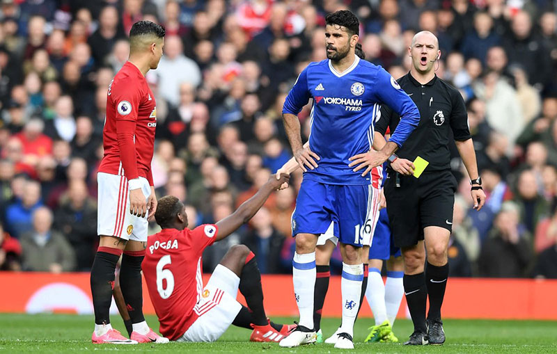 Diego Costa và đồng đội gần như không chơi bóng ở Old Trafford.
