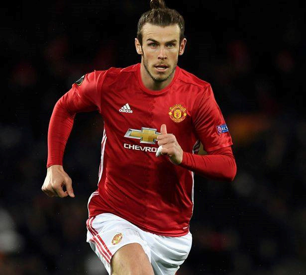 Gareth Bale (Real sang Man United): Nếu Los Blancos biến Kylian Mbappe thành bản hợp đồng đắt giá nhất lịch sử (160 triệu euro), đội bóng này nhiều khả năng phải bán bớt một ngôi sao trong kết cấu B-B-C, vừa lấy tiền bù chi phí mua sắm, vừa dọn chỗ cho Mbappe. Sát thủ của Monaco mới 18 tuổi nhưng cái giá trên trời của anh chàng khiến HLV chẳng dám đặt Mbappe lên ghế dự bị.