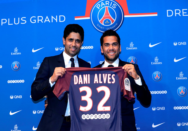 Trước Neymar, Dani Alves cũng đến PSG vì "tham vọng của đội bóng này".
