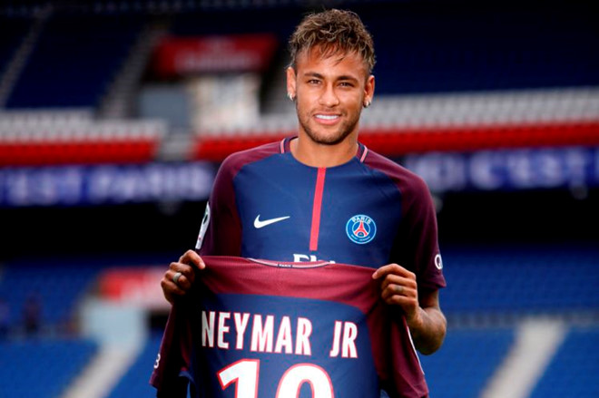 Santos yêu cầu Barca trả một khoản tiền từ thương vụ bán Neymar cho PSG. Ảnh: Getty Images.