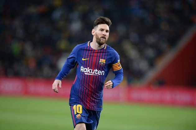 Lionel Messi: Messi chia sẻ rằng khi còn trẻ, anh không suy nghĩ về chế độ dinh dưỡng và thường ăn những món mình yêu thích như chocolate, bánh gừng hay pizza. Ảnh: Forbers.