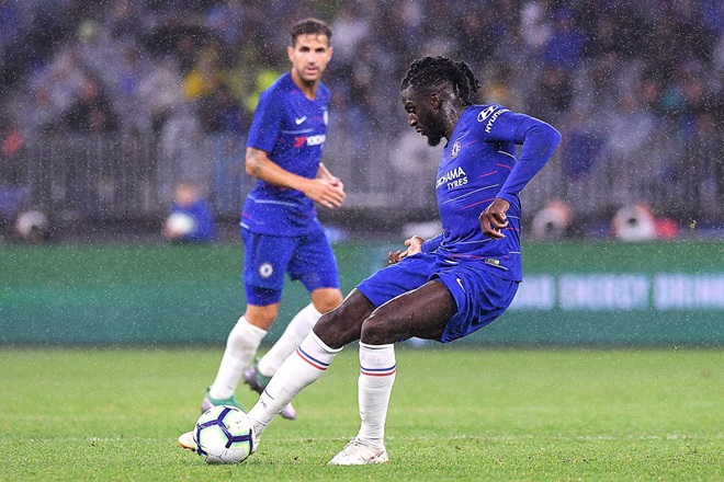 AC Milan gia nhập cuộc đua giành Tiemoue Bakayoko.