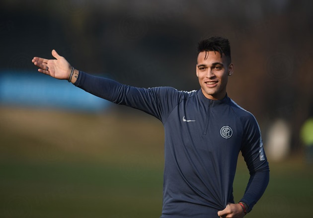 Lautaro Martinez sẽ thay thế Mauro Icardi ở vị trí trung phong.
Radja Nainggolan cũng rất sẵn sàng nơi tuyến giữa.