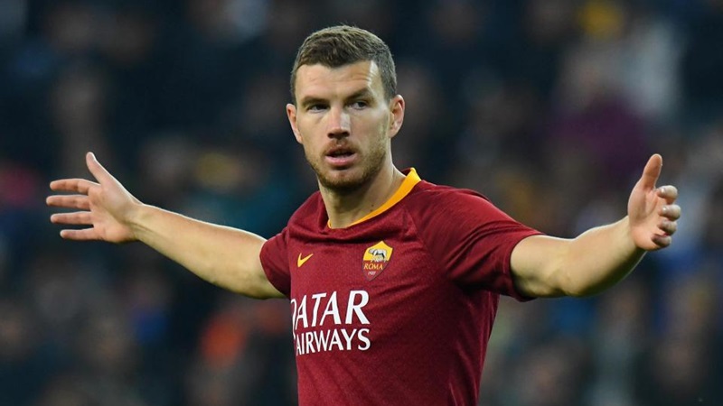 Edin Dzeko sẽ rất khó để rời AS Roma.