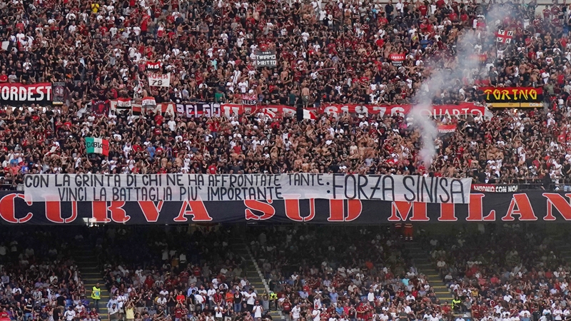 Đấu Brescia, CĐV AC Milan truyền tải thông điệp ý nghĩa - Bóng Đá