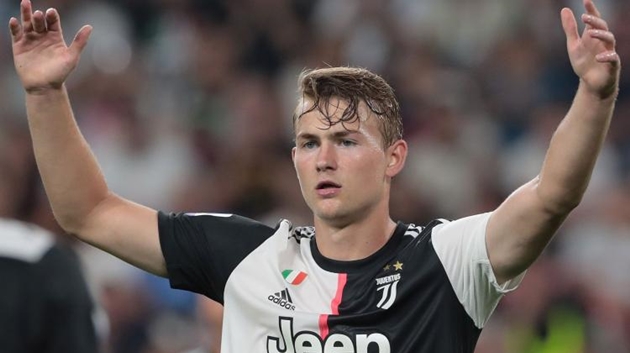 Calciomercato chỉ trích De Ligt thậm tệ sau trận hòa Sassuolo - Bóng Đá