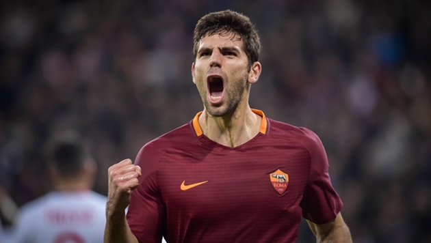 5. Federico Fazio: Trung vệ người Argentina từng có thời gian khoác áo Tottenham trước khi gia nhập Sevilla rồi AS Roma.