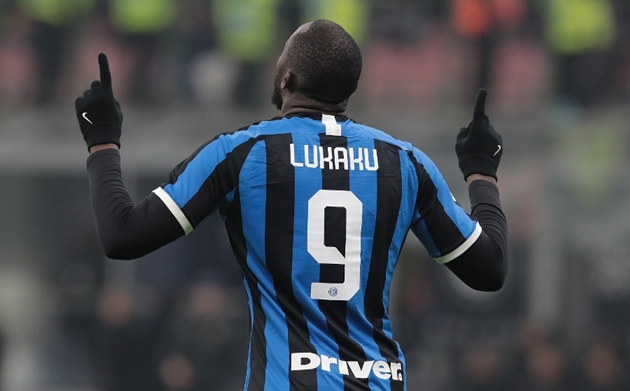Sang hiệp 2, Nerazzurri đã có bàn thắng nâng tỉ số lên thành 3-0. Phút thứ 49, Nicolo Barella tạt bóng bên cánh phải, Romelu Lukaku băng vào đánh đầu khiến Robin Olsen bất lực trong việc cản phá.